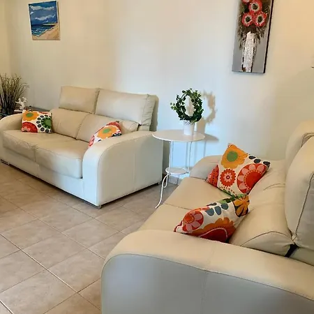 Lovely Nico Playa Blanca, Hot Tub, Communal Pool Villa Playa Blanca (Lanzarote)